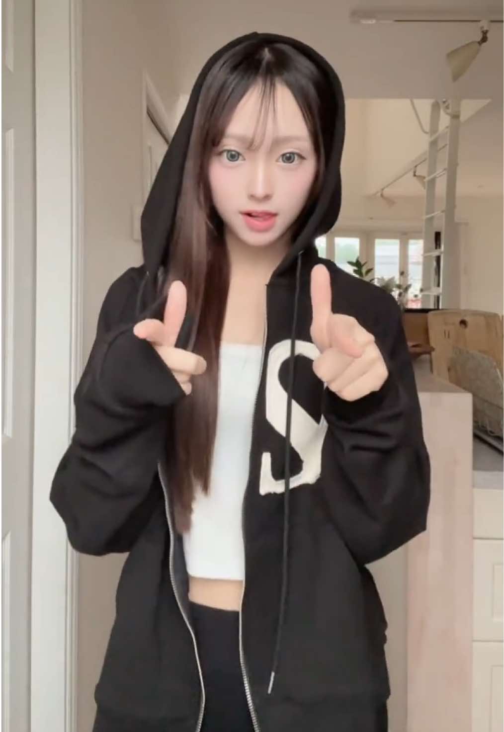 @胡晴