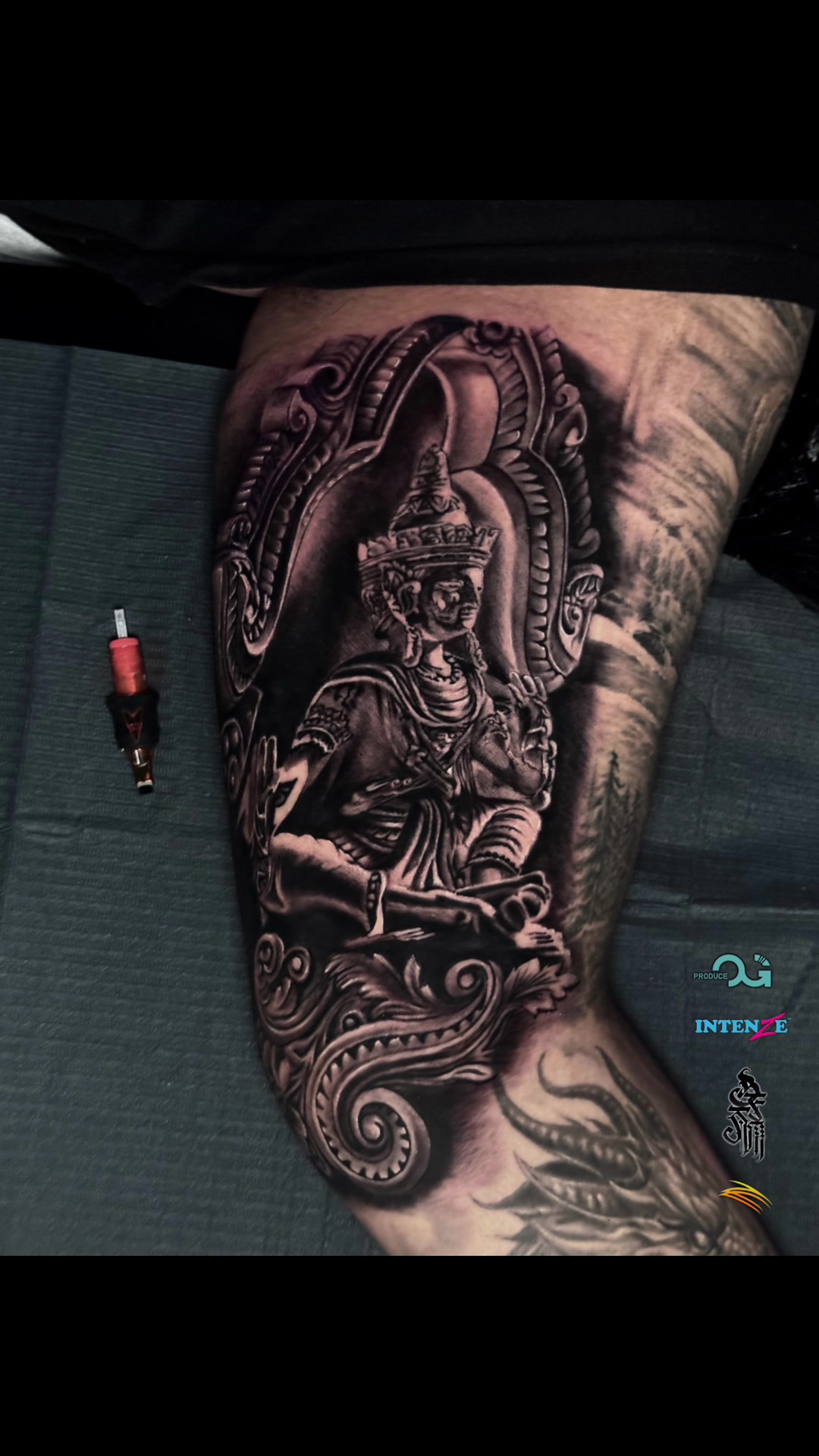 @Zuuluu Tattoo Creator