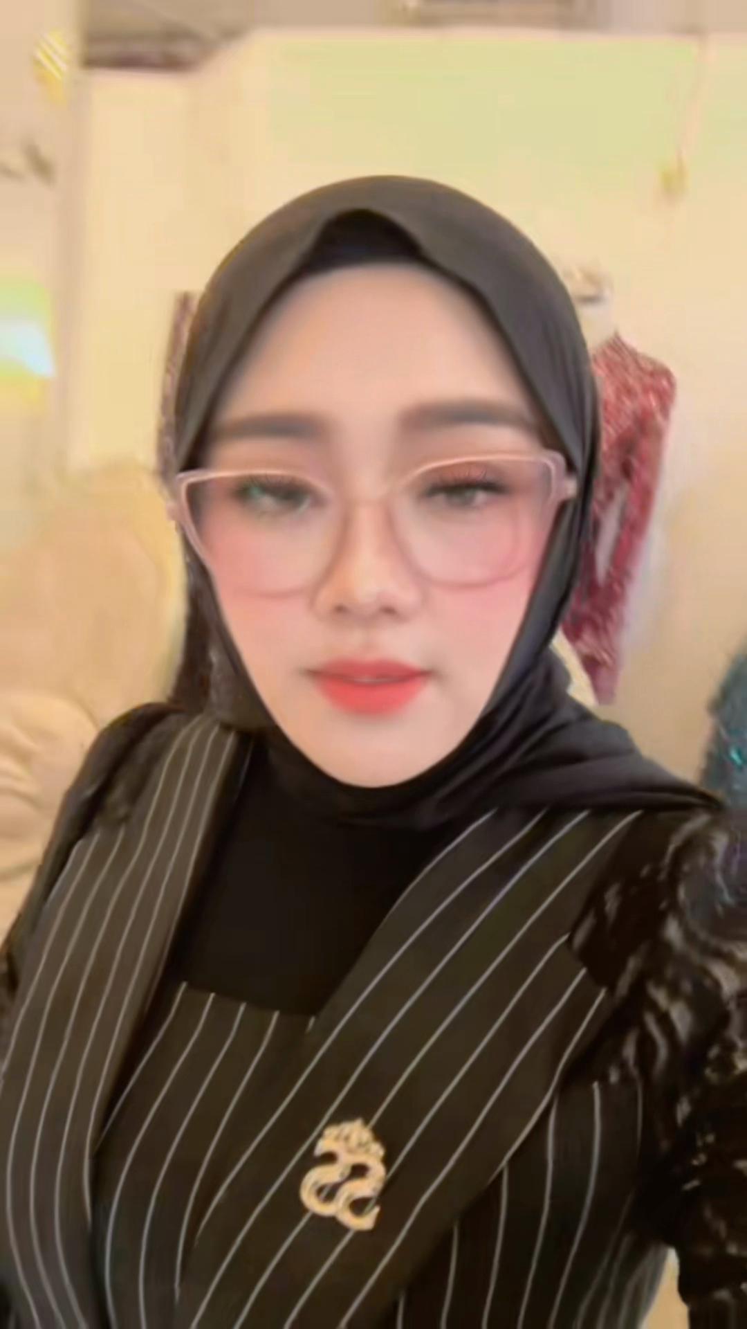 @yani mulyani