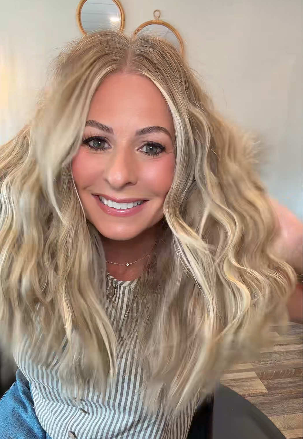 @thesaltyblondestylist