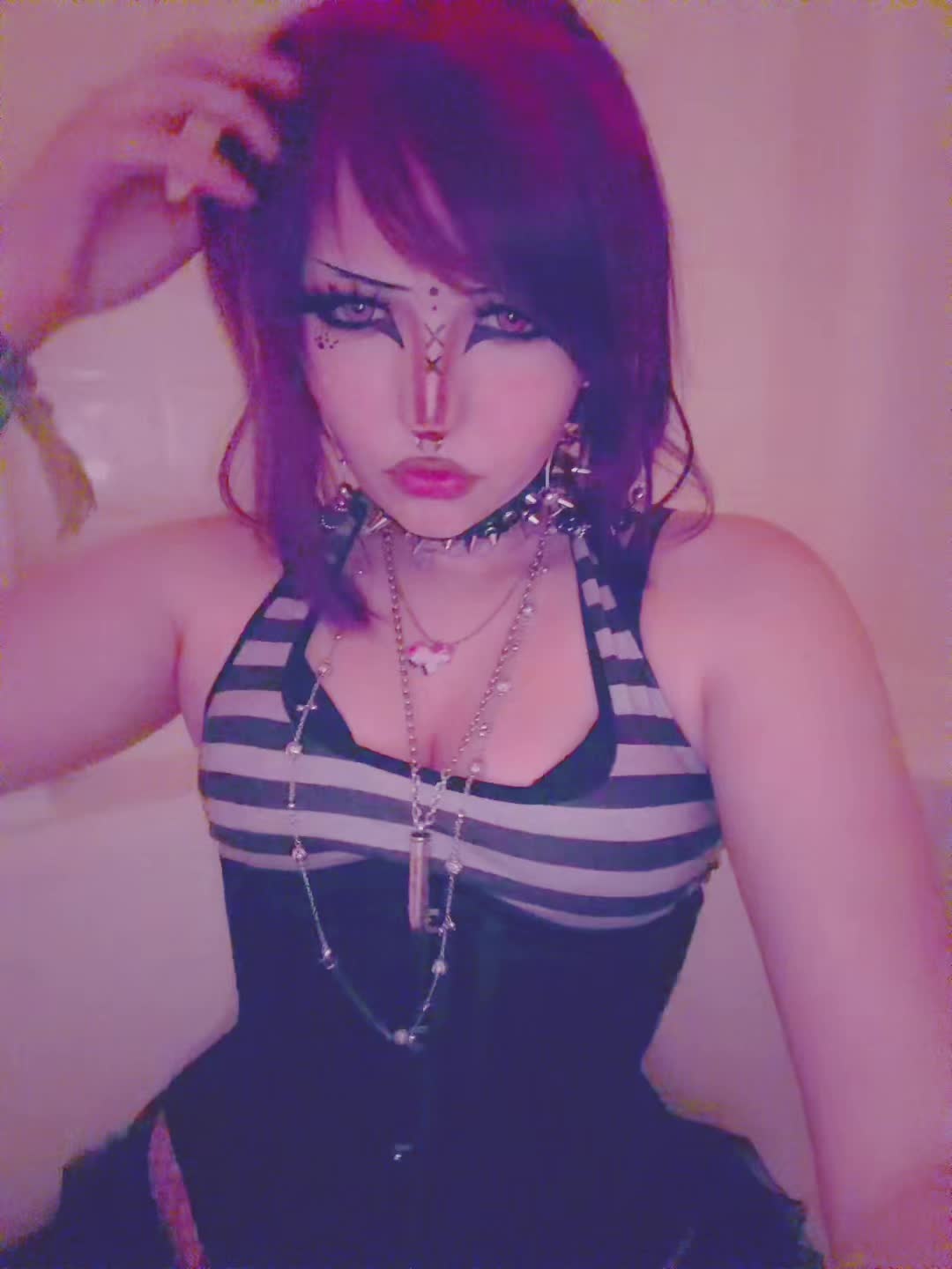 @☥