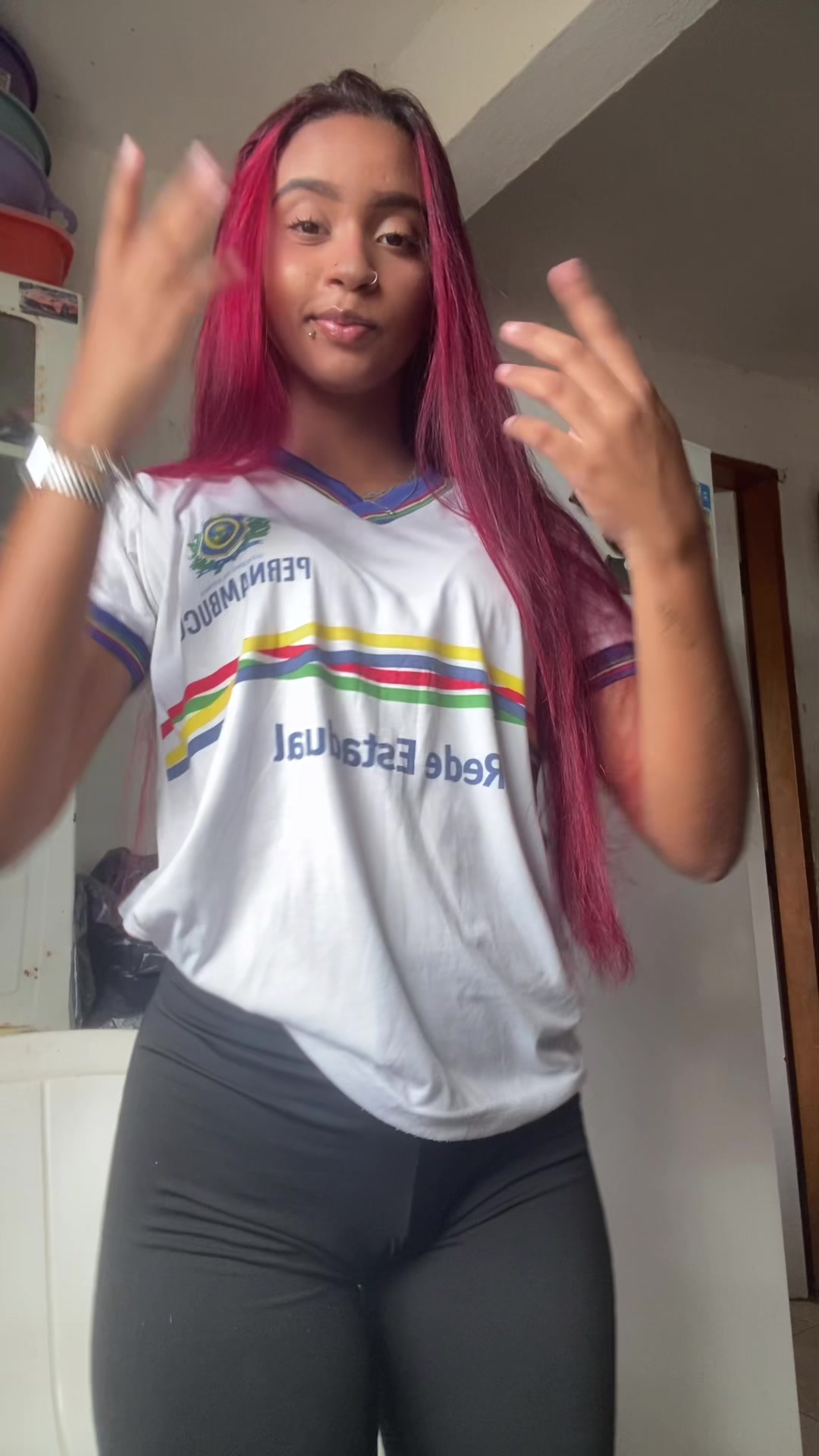 @helozinhaa