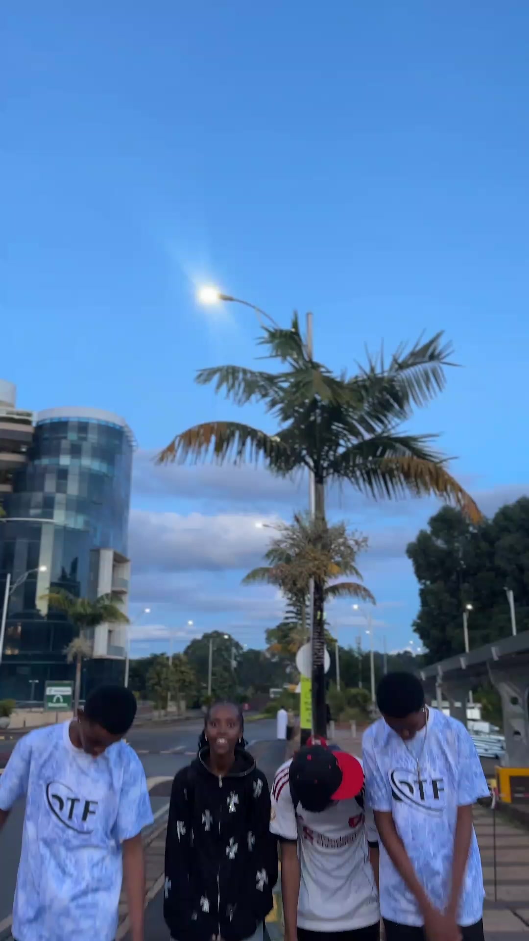 @𝐒𝐻𝒜𝒟𝒹ℰ𝓏 𝐎𝒻𝒻𝒾𝒸𝒾𝒶𝓁