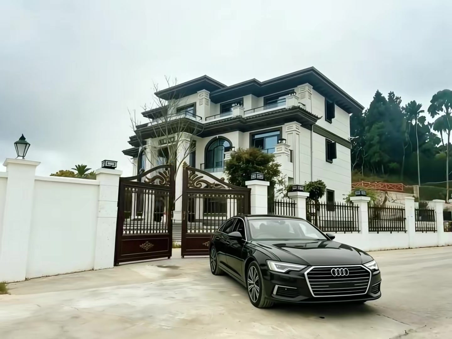 @Dream House