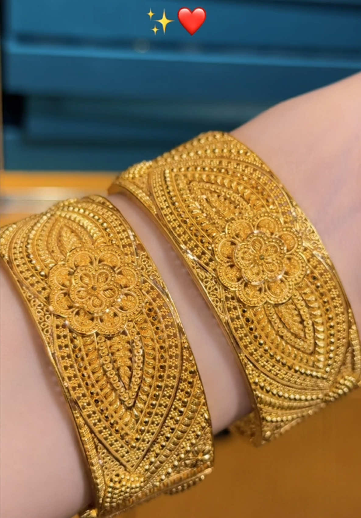 @Royal Dubai jewellers