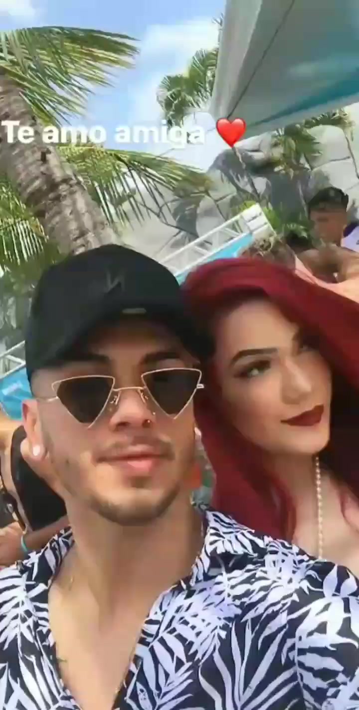 @🧟