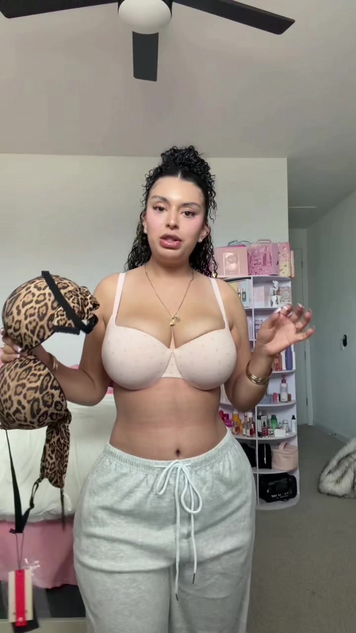 @PrettyGirlGlaze💋