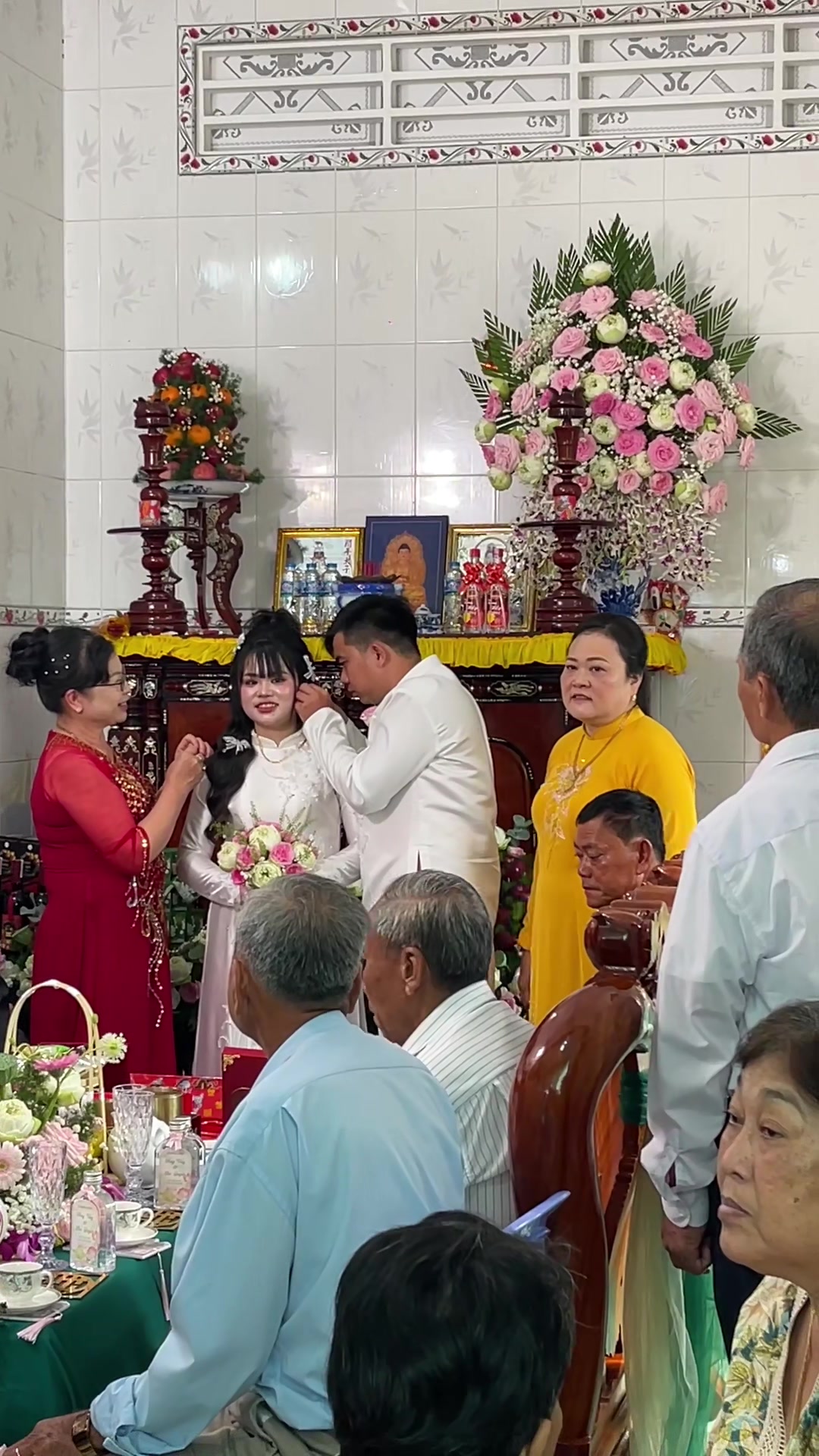 @L&ecirc; Quyền
