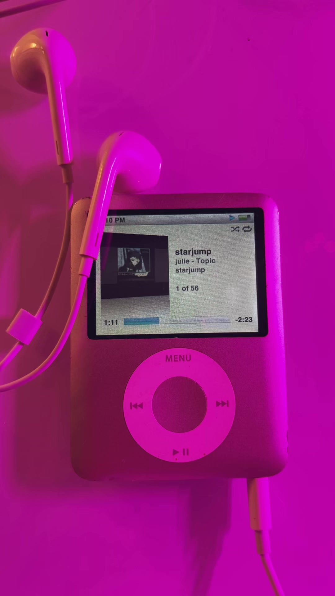 @🎧