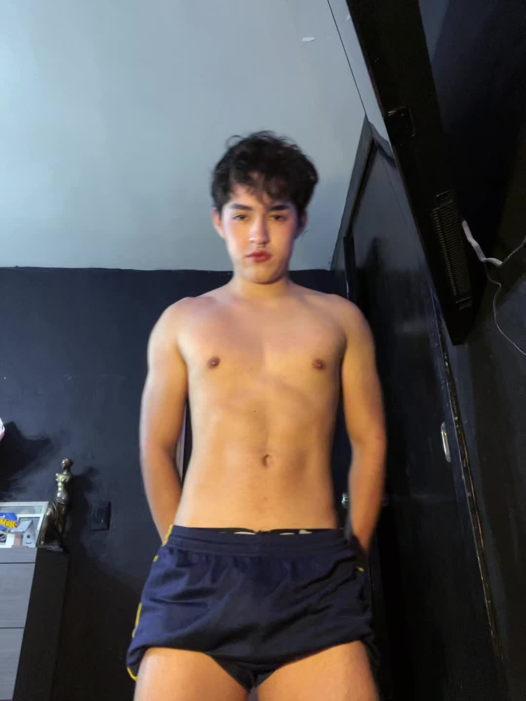 @ADRIELITO