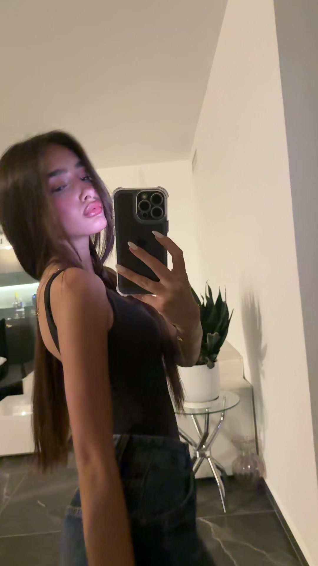 @𝒴𝒶𝓁𝒾