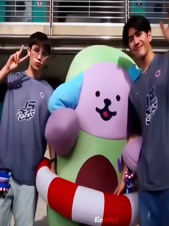@๐๐๐๐๐ช๐๐๐ ๐