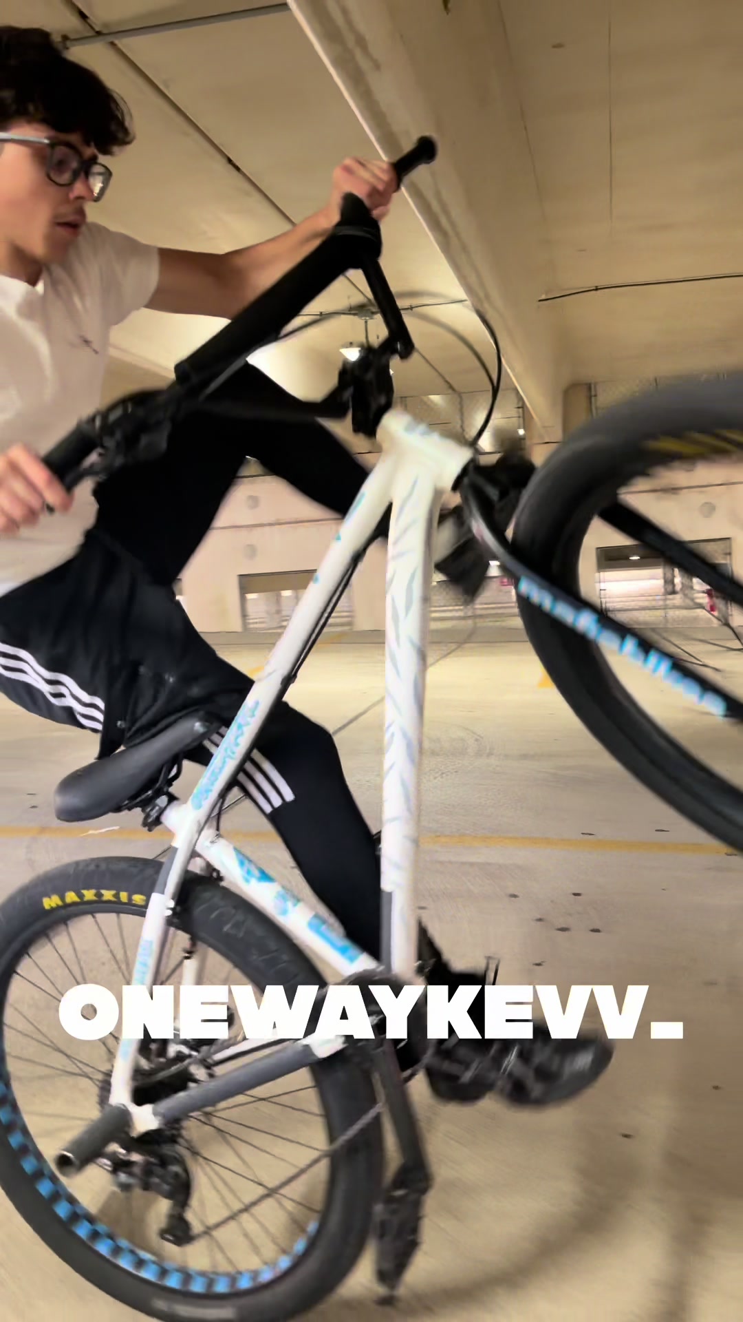 @ONEWAYKEVV