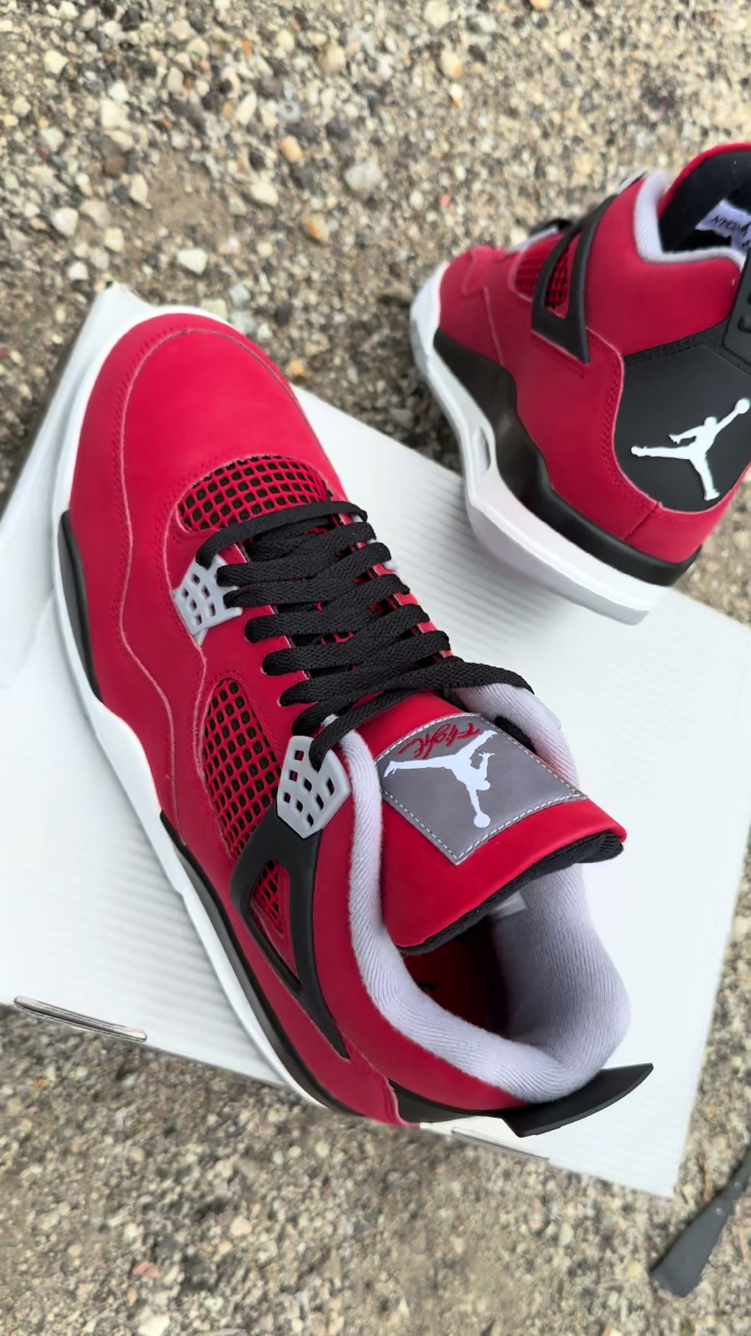 @cbaxkicks
