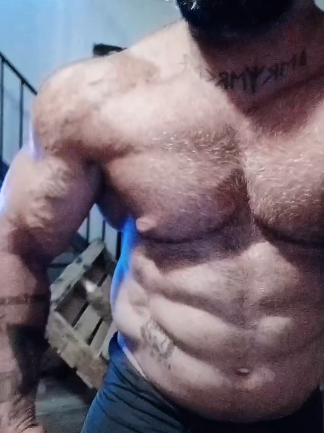 @Flesh_artist_1985