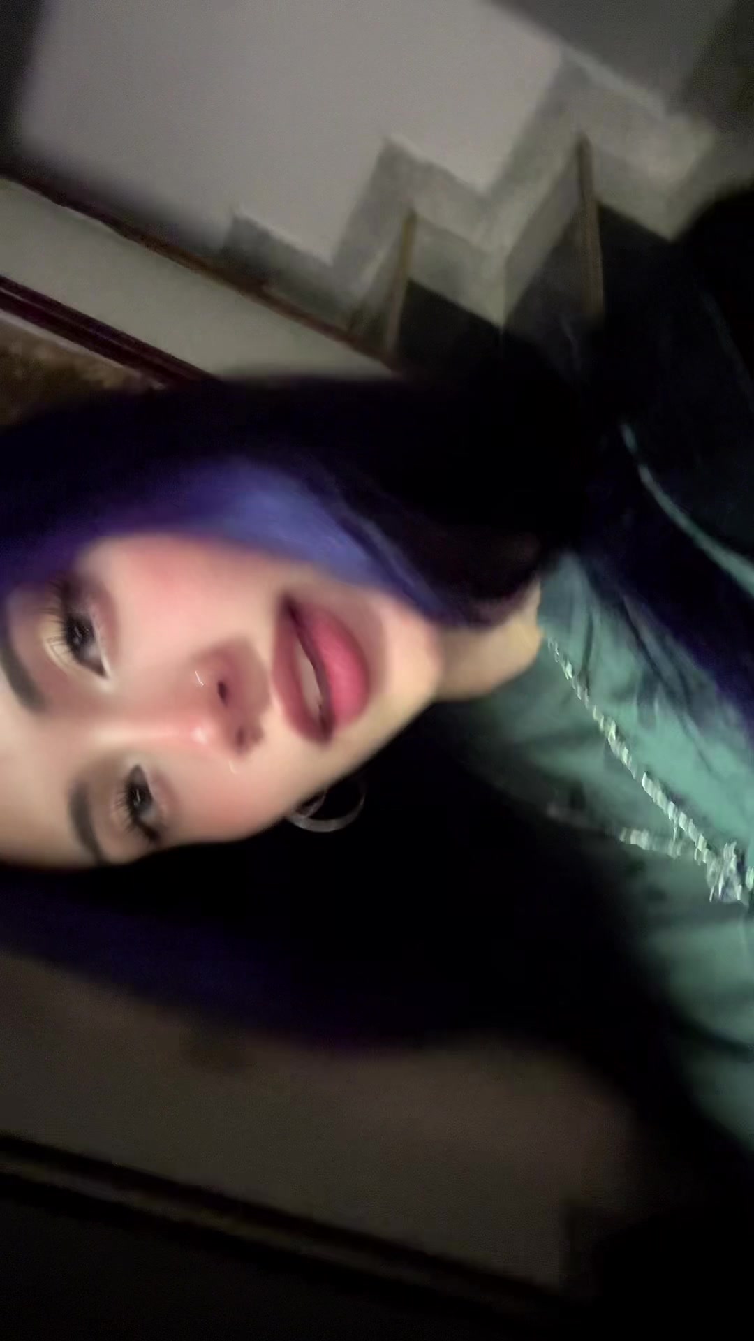 @&copy;️