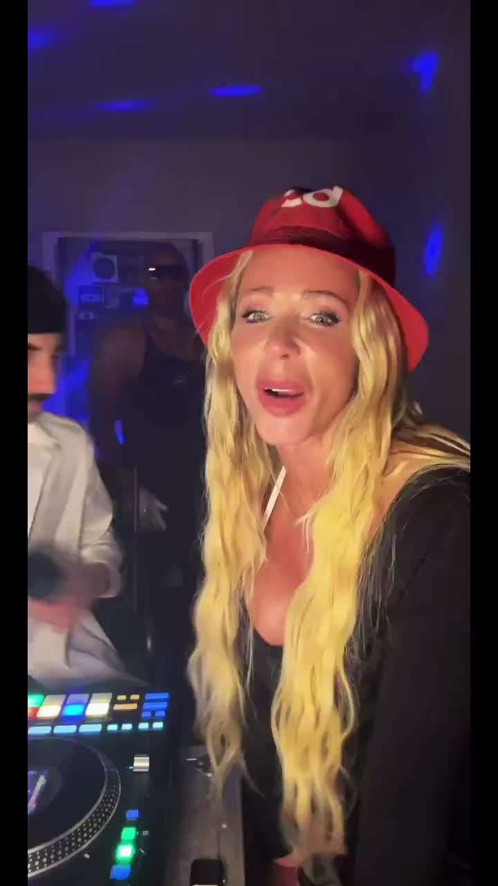 @TaraGenX