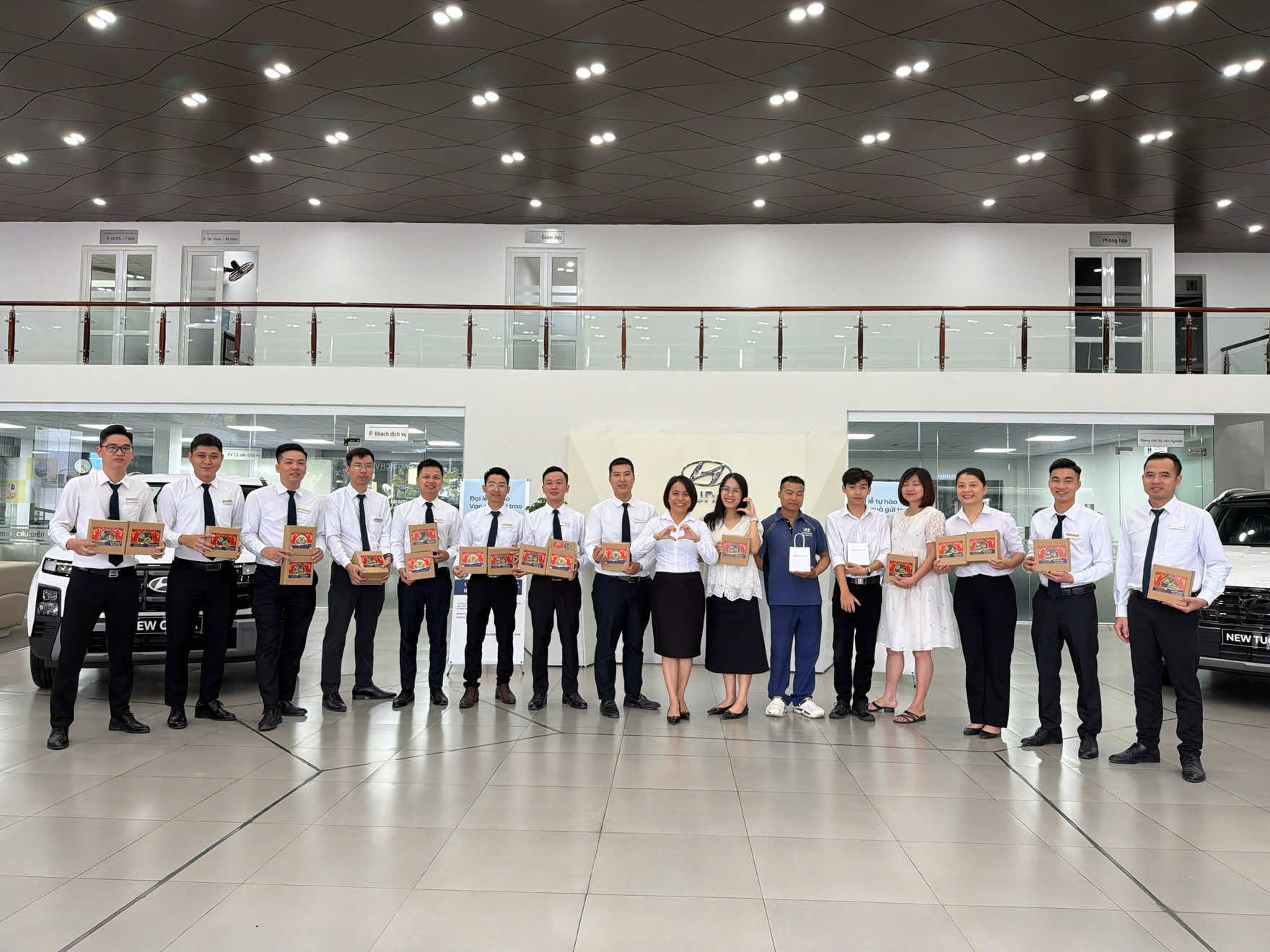 @Hyundai Cầu Diễn