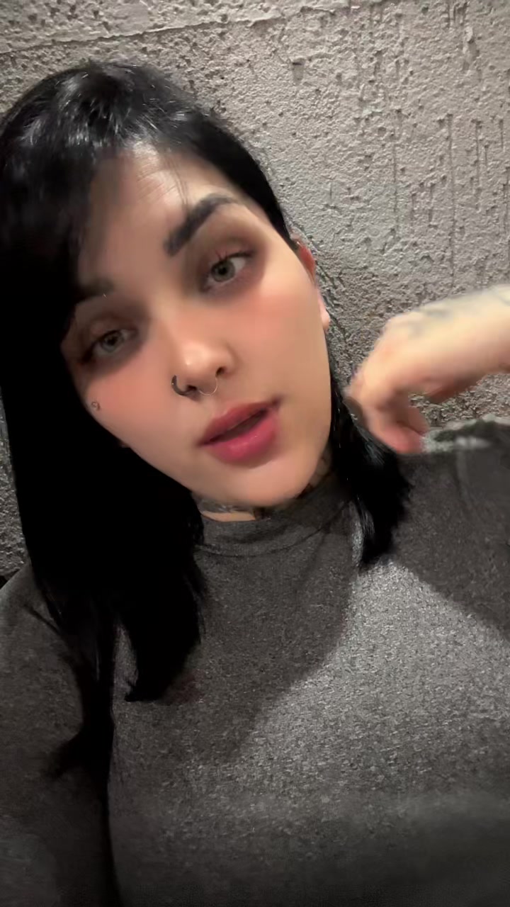 @Ana