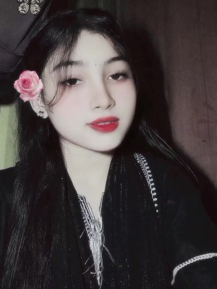 @🦋 𝓑𝓲𝓣𝓱𝓲 🦋