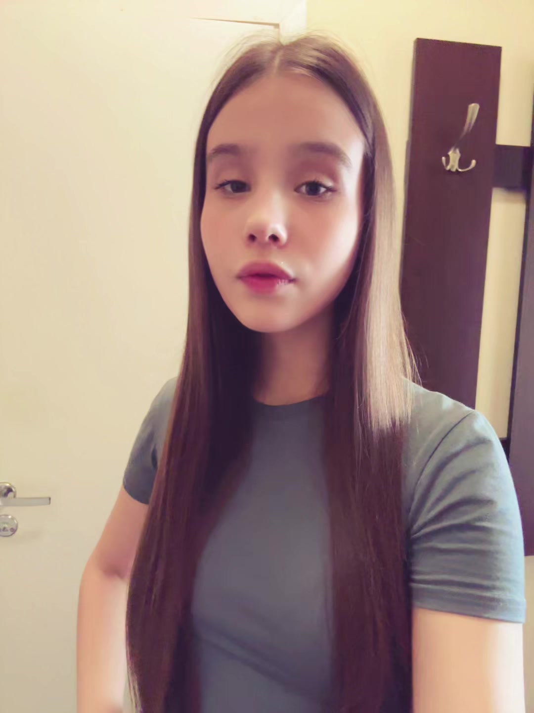 @anikss