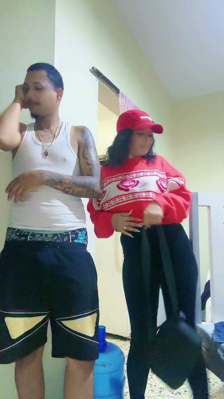 @Angelica25