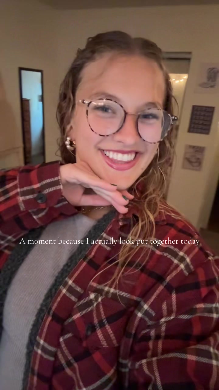 @Ava Decker