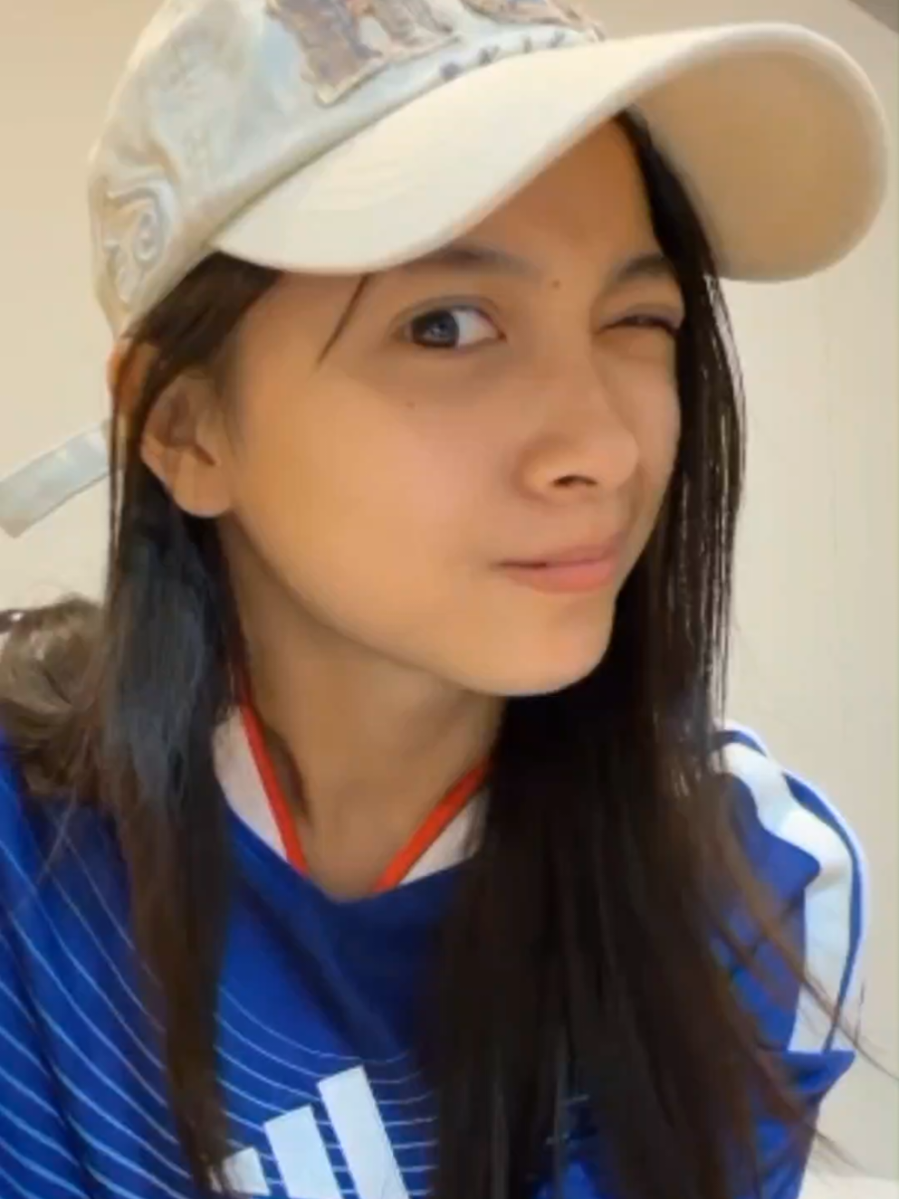 @T