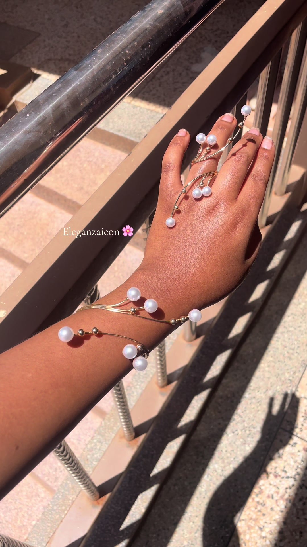 @ELEGANZAicon-jewelry/bag/heels