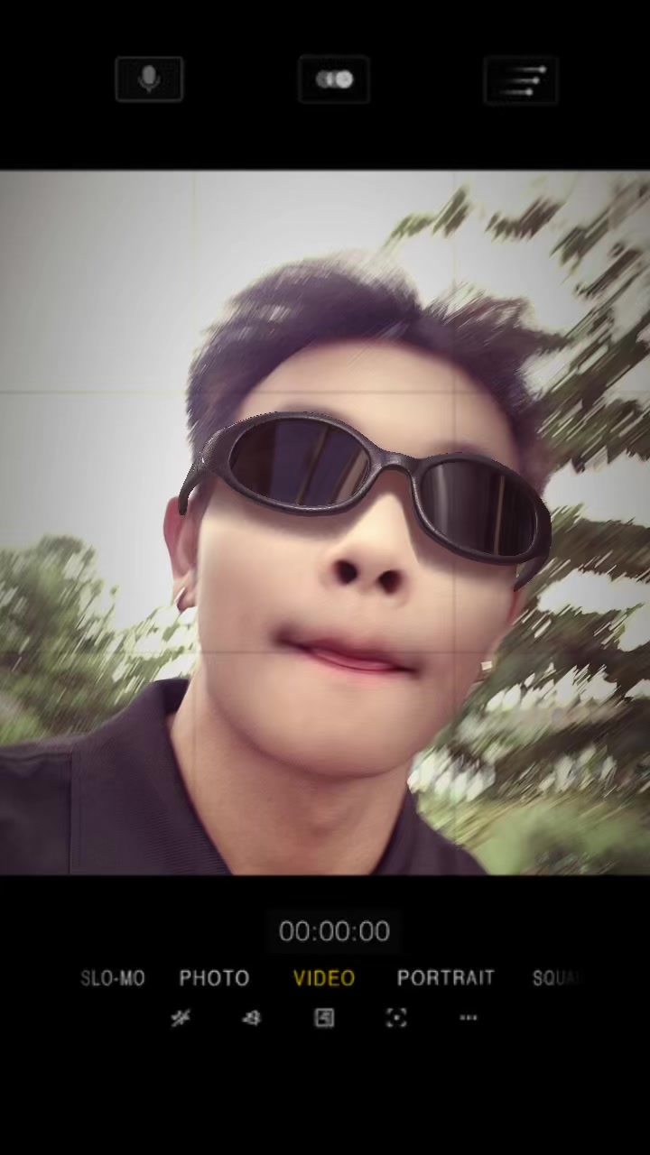 @បូរ ទំនើង