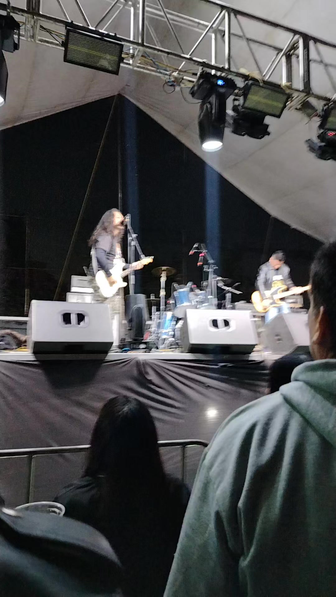@Brebaje Extraño