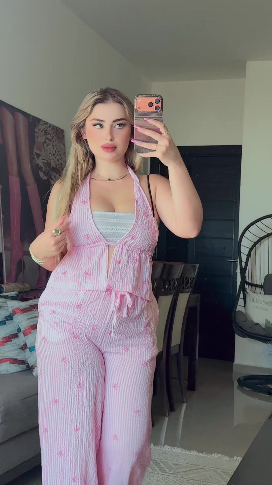 @ميمي الشريره 😈💸