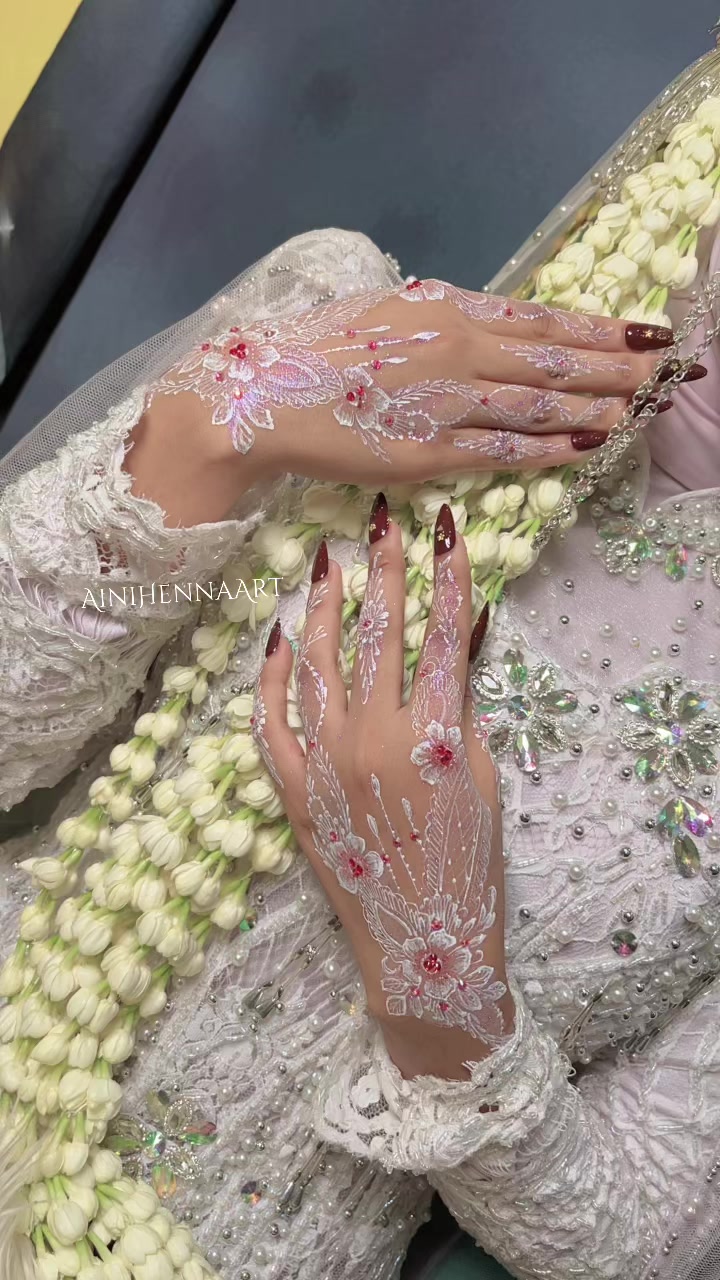 @Aini Henna