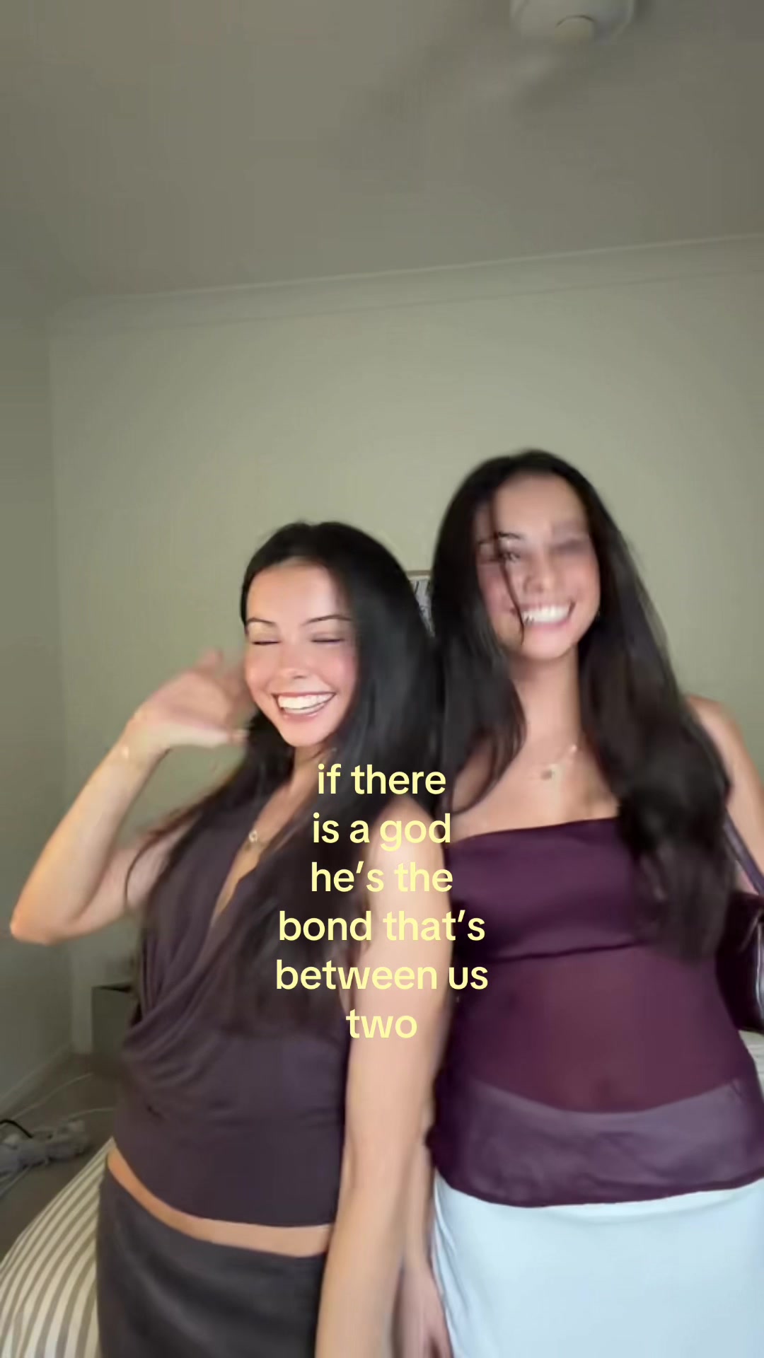 @Ava