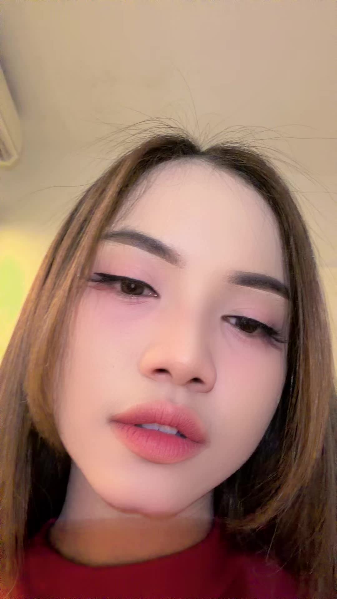 @Vyxelle