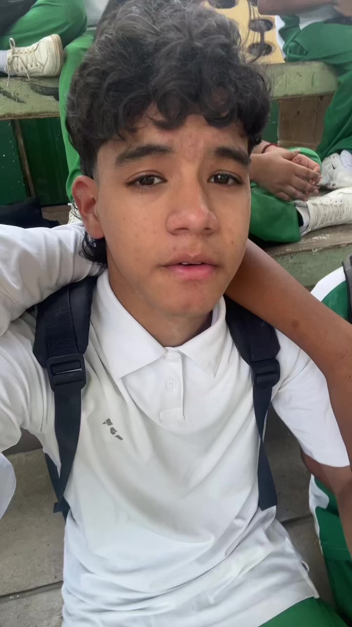 @Kleider Amv🤴🏻🌇