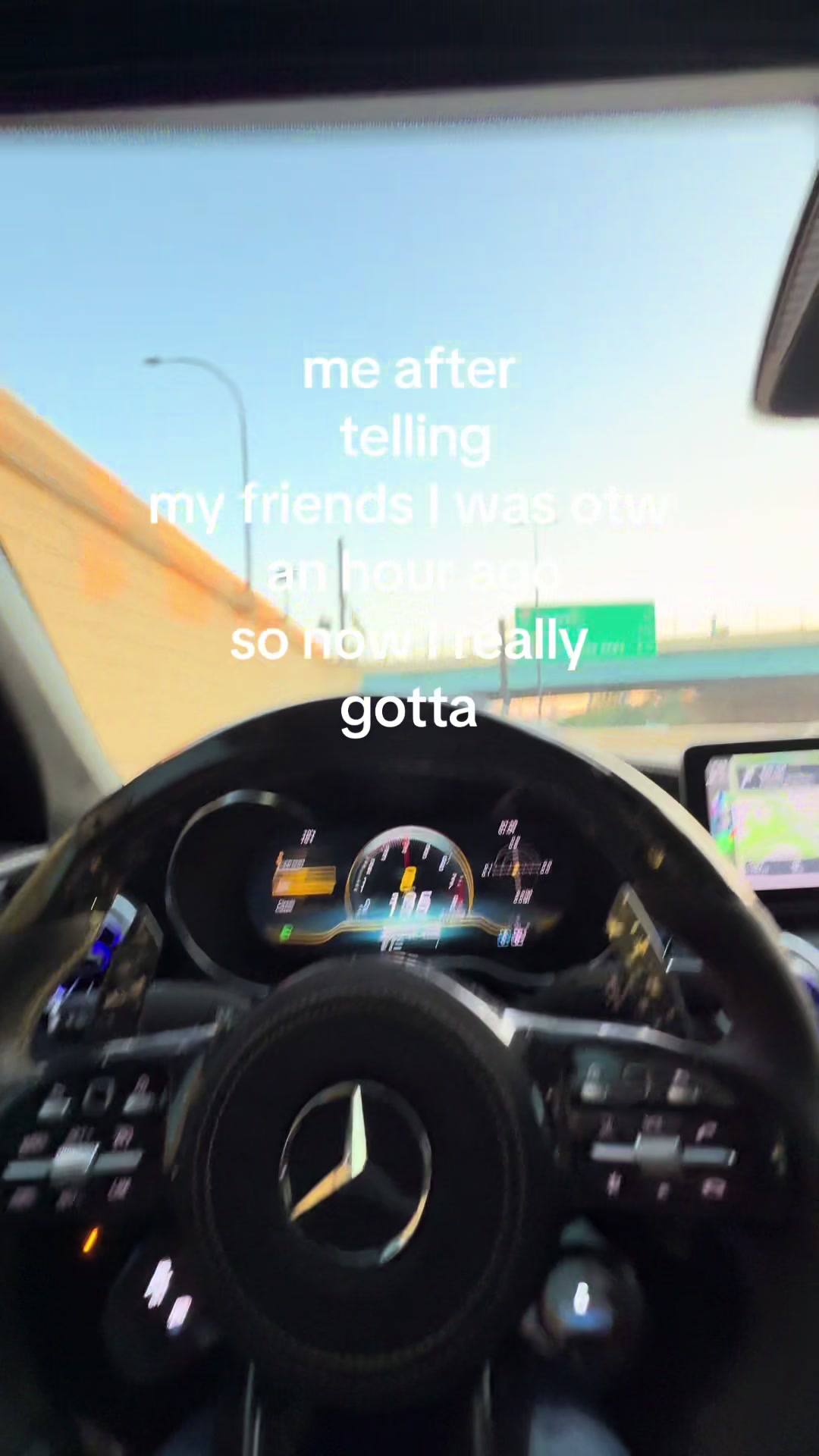 @luhneeezzy