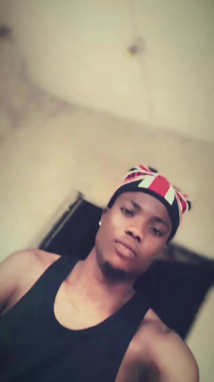 @AY☯️🚶