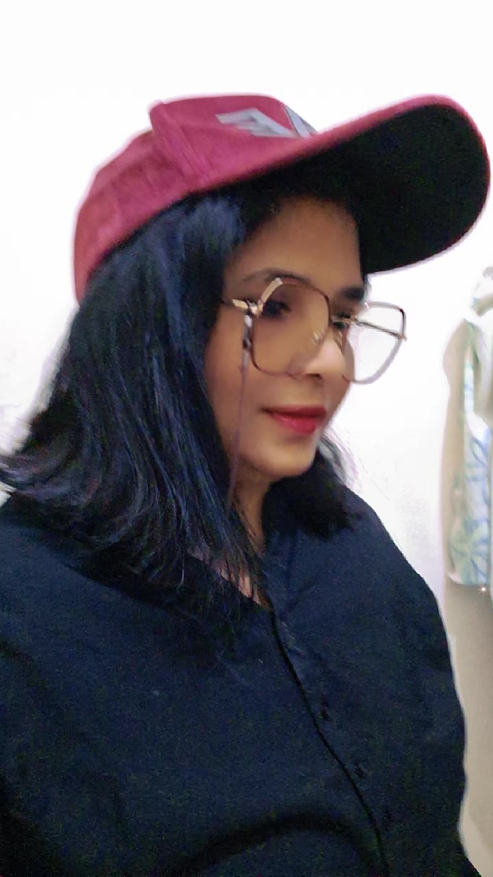 @തൊട്ടാവാടി 😜❤❤