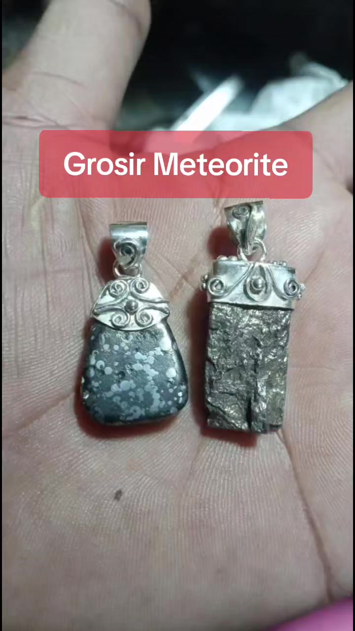 @Grosir Meteorite