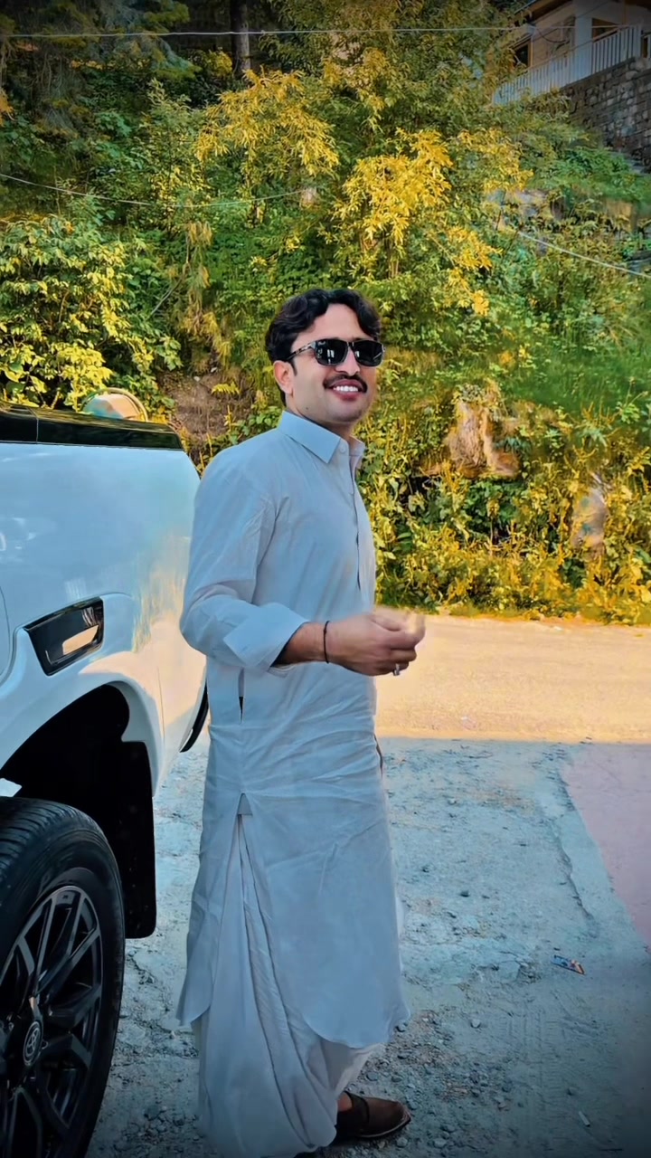 @Singer Tahir Farooq