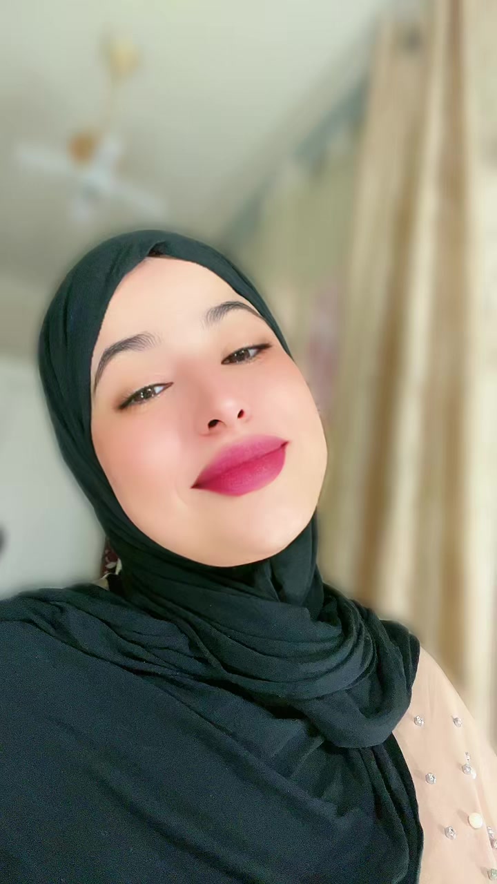 @بثينة شيبان Bouthaina Chibane