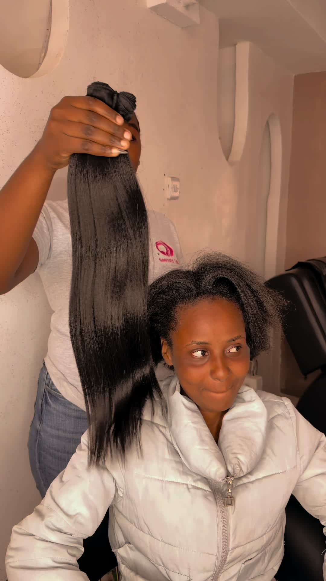 @GEECURLY SALON
