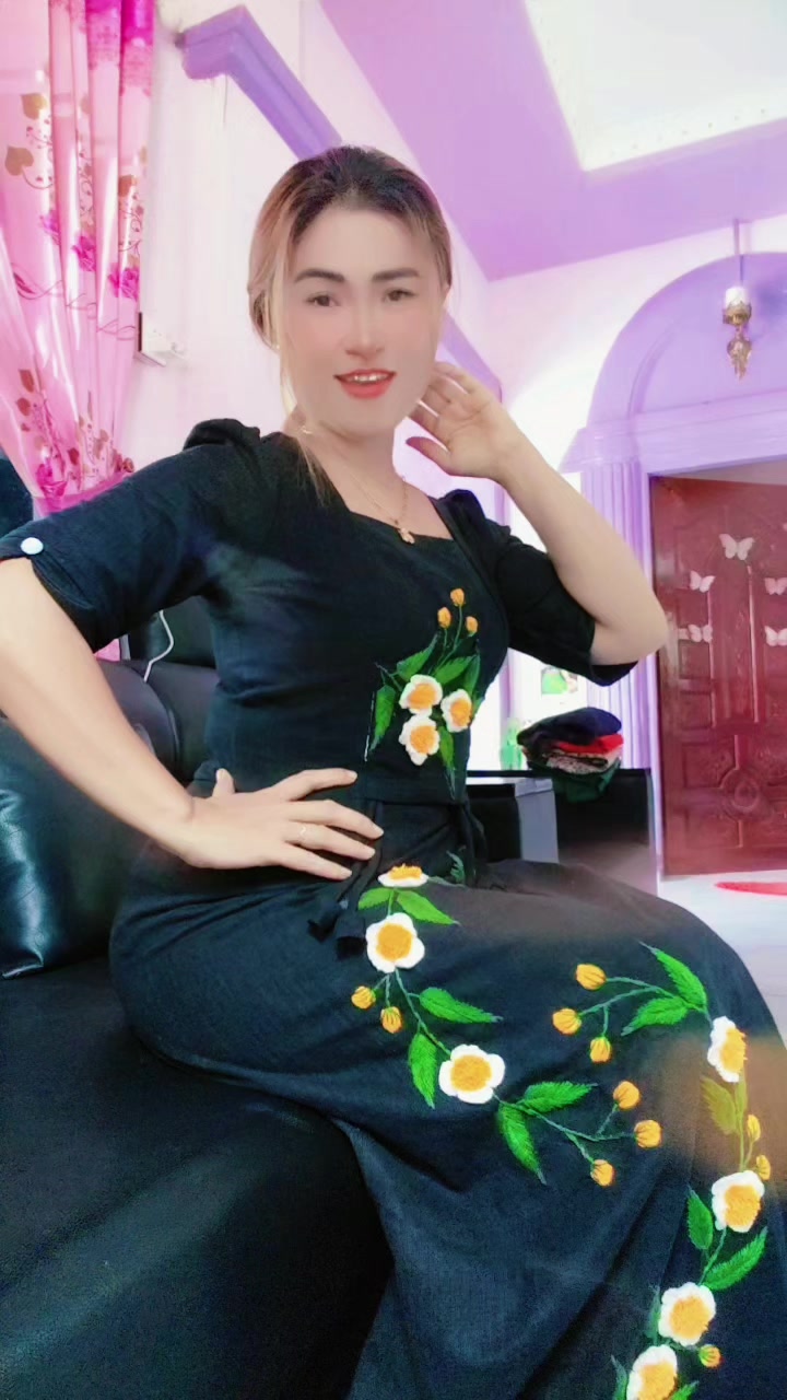 @Myat Noe