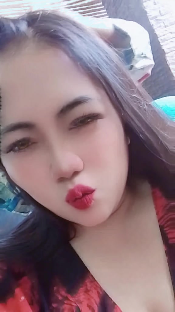 @Moms Ramarizi/Nenklucia