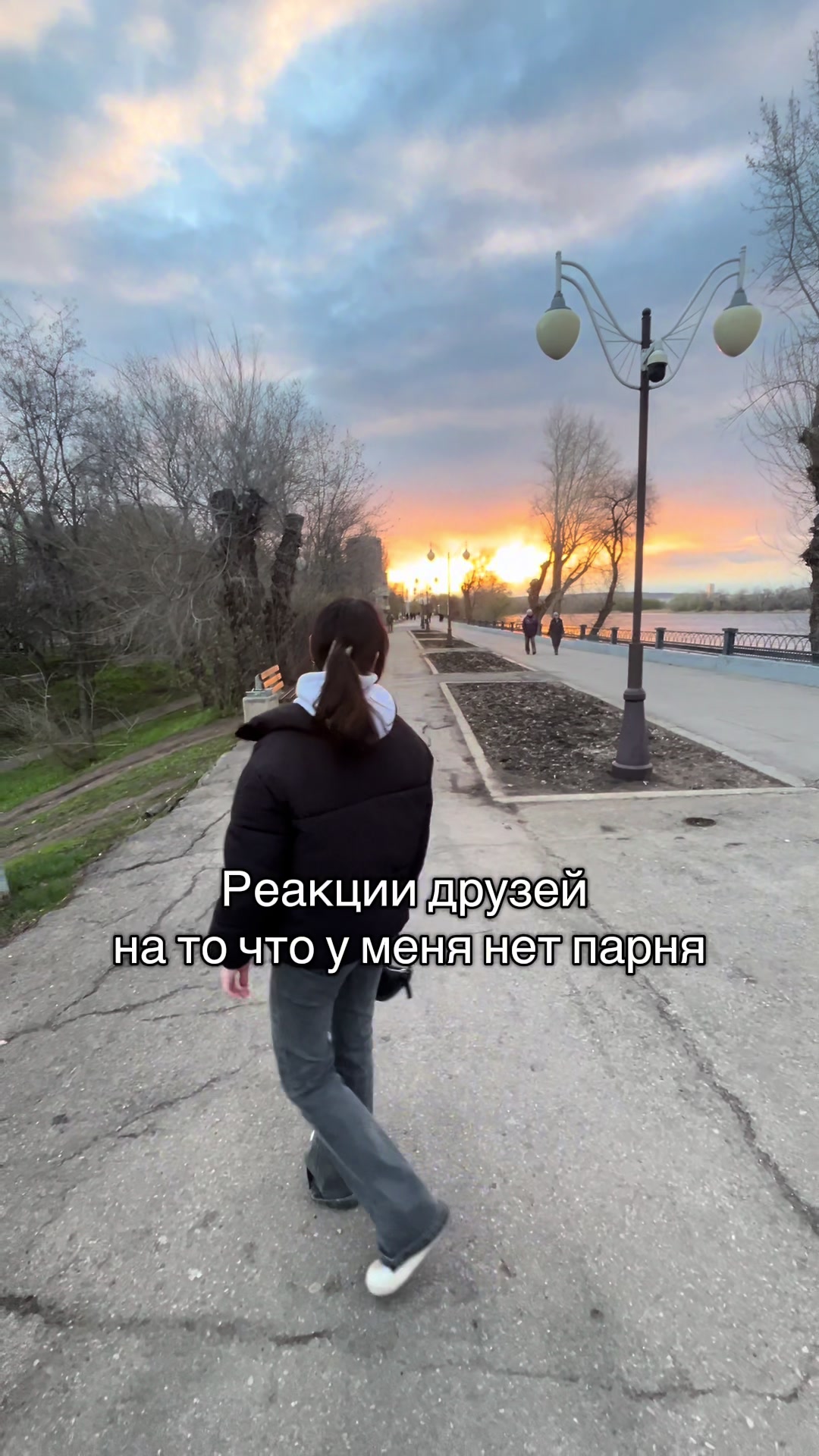 @Gloomy