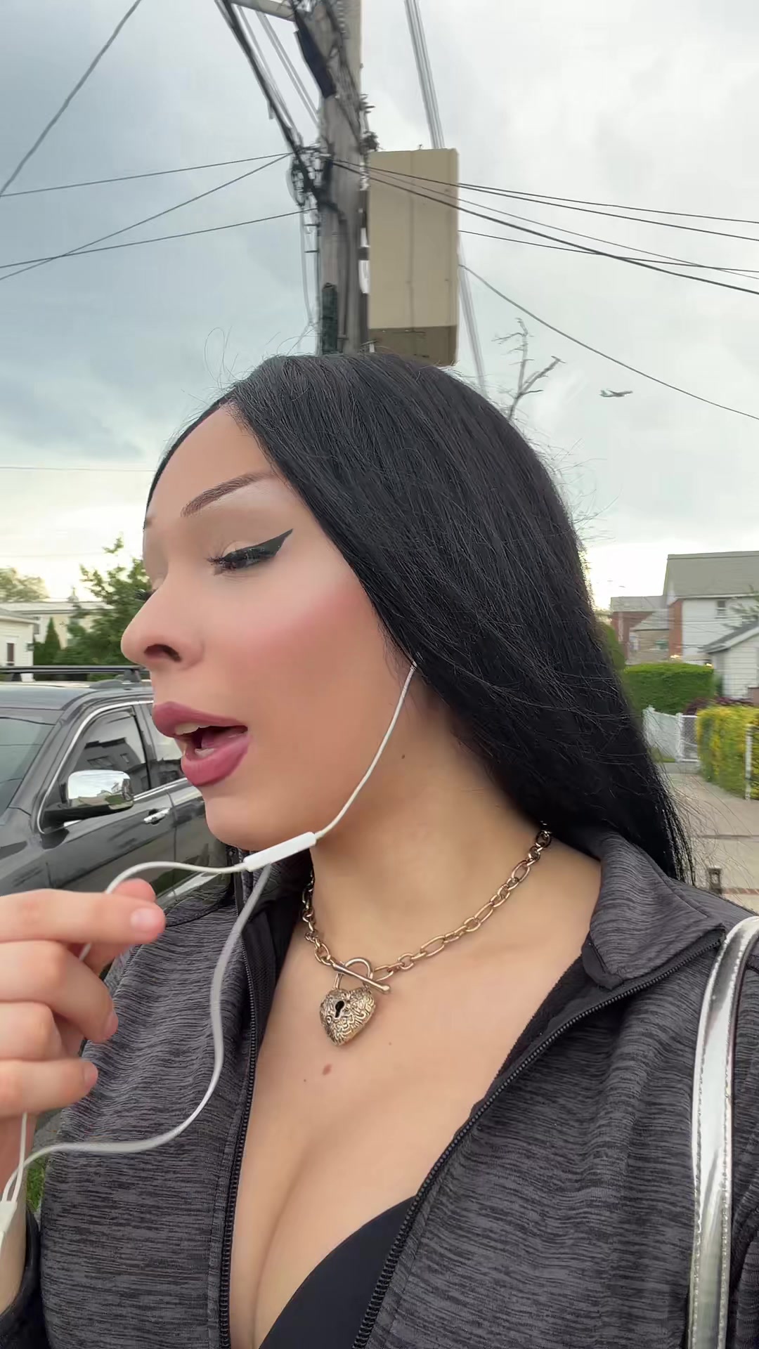@Cynderella
