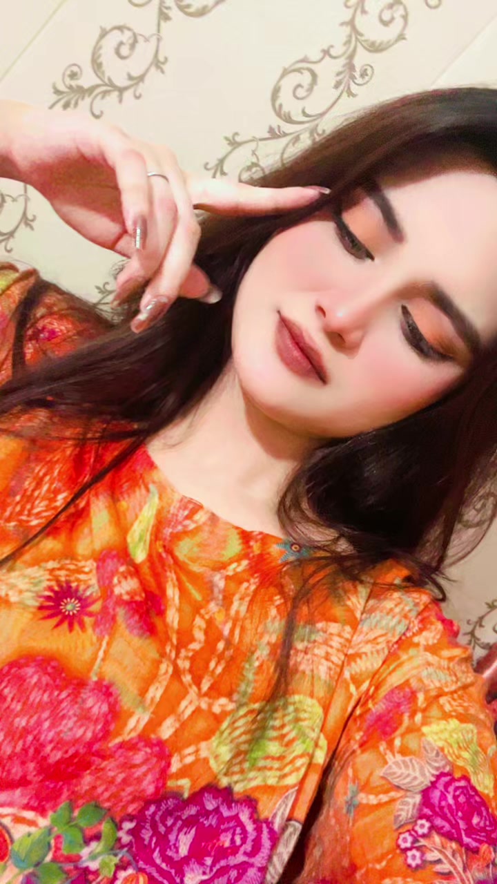 @Emaan🕊️✨