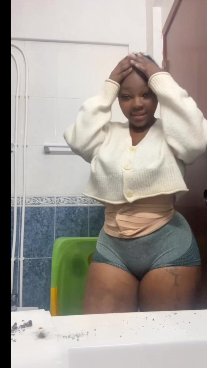 @Leandramatos03