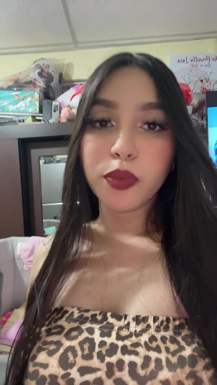 @Gabriela 🦋🤍🎄
